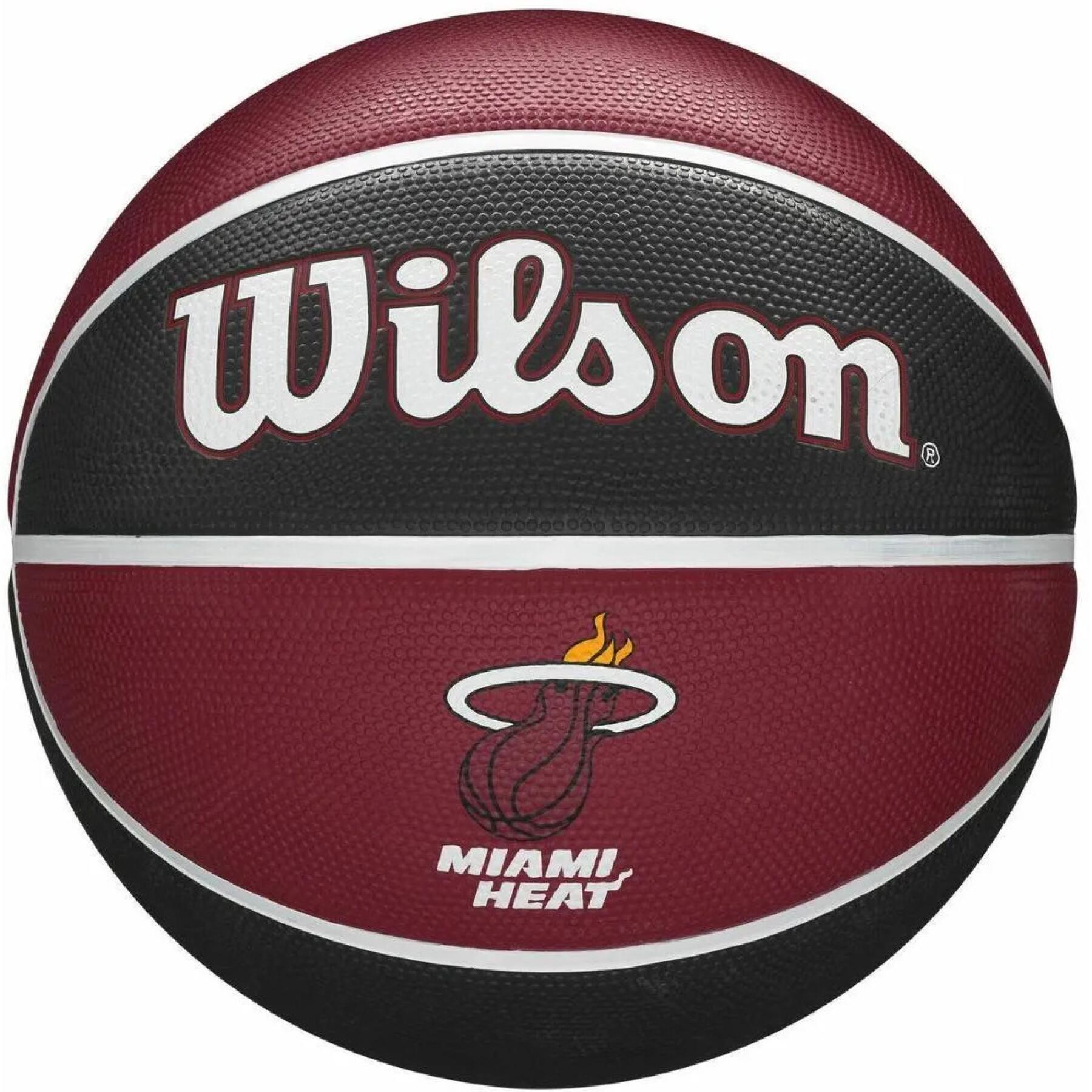 Ballon NBA Tribute Miami Heat